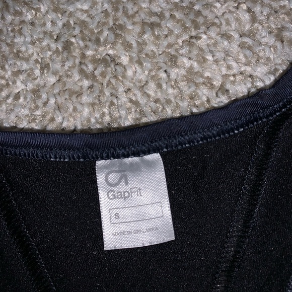 Gap Fit Black and Blue tank top size S - Picture 6 of 8